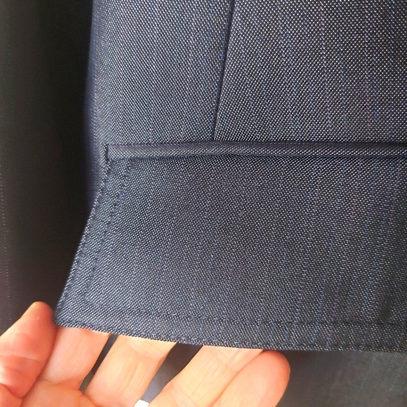 Classic navy blazer - Picture 4 of 6